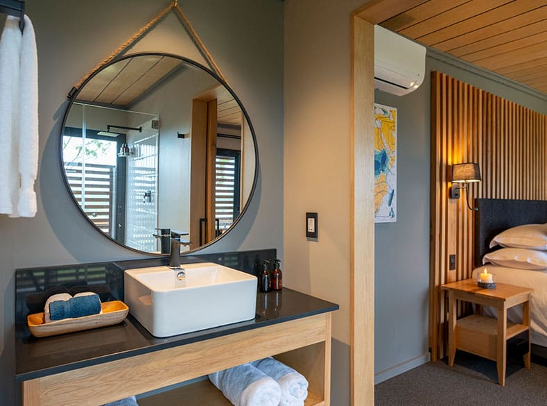 Honeymoon Pod at Founders Lodge, gallery image 4 of 4